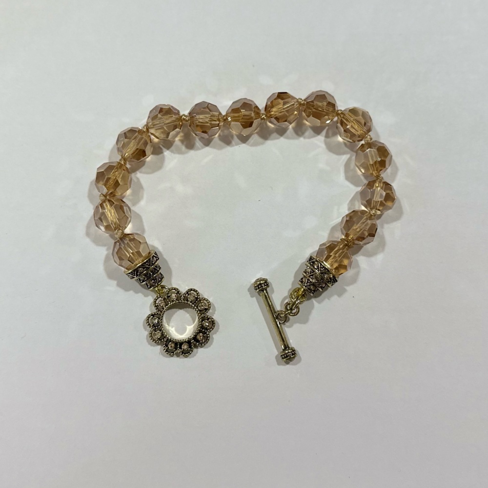 Elegant Gold Crystal Beaded Bracelet
